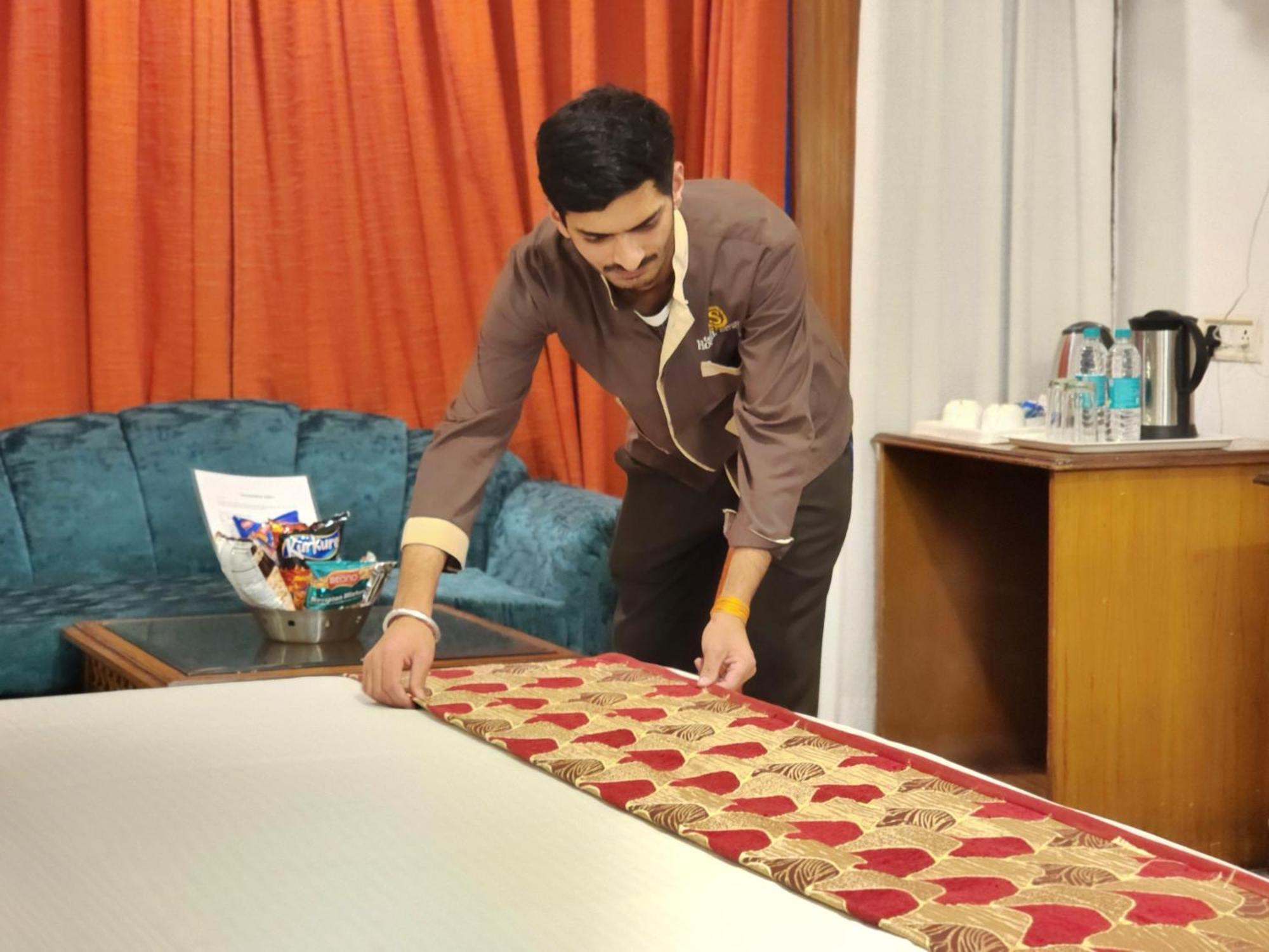 Hotel Surya Shimla Luaran gambar