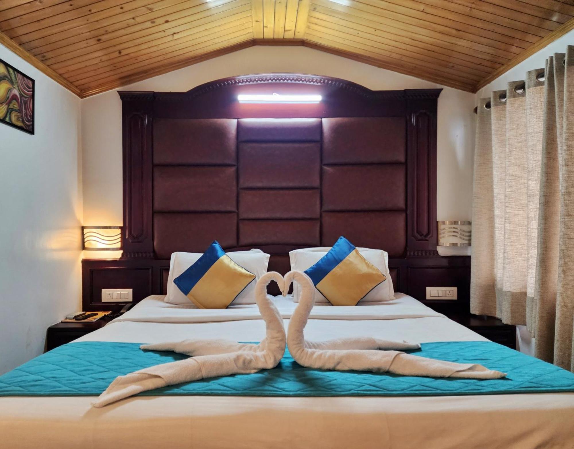 Hotel Surya Shimla Luaran gambar