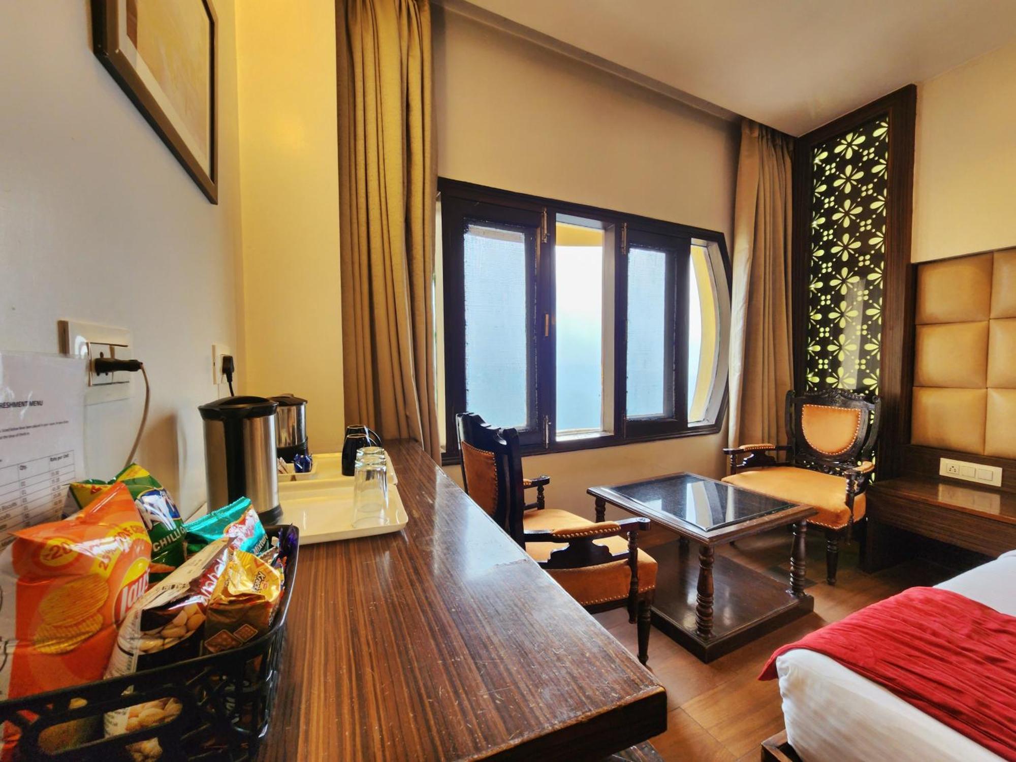 Hotel Surya Shimla Luaran gambar